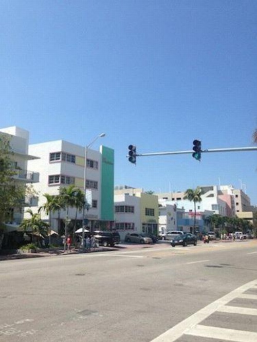 Collins Avenue Hostel image 13